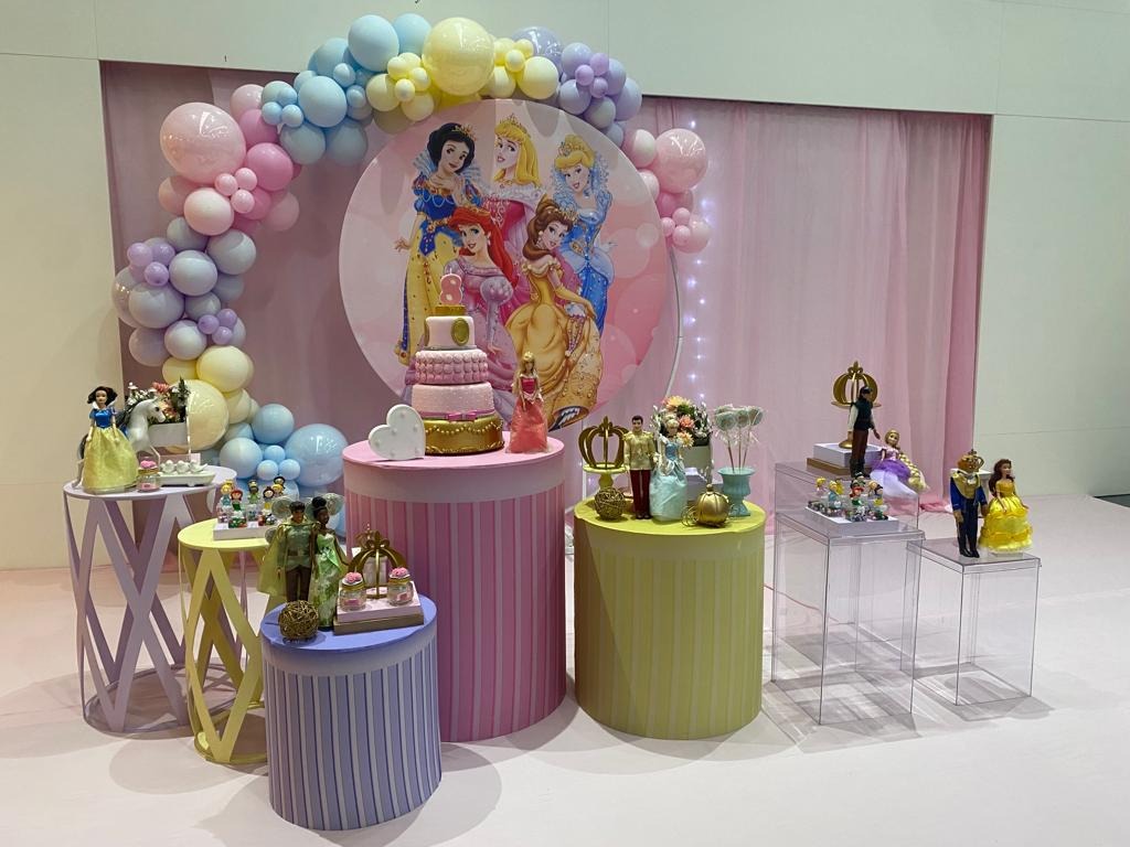 https://www.playkidspark.com.br/assets/userfiles/archives/Princesas 02
