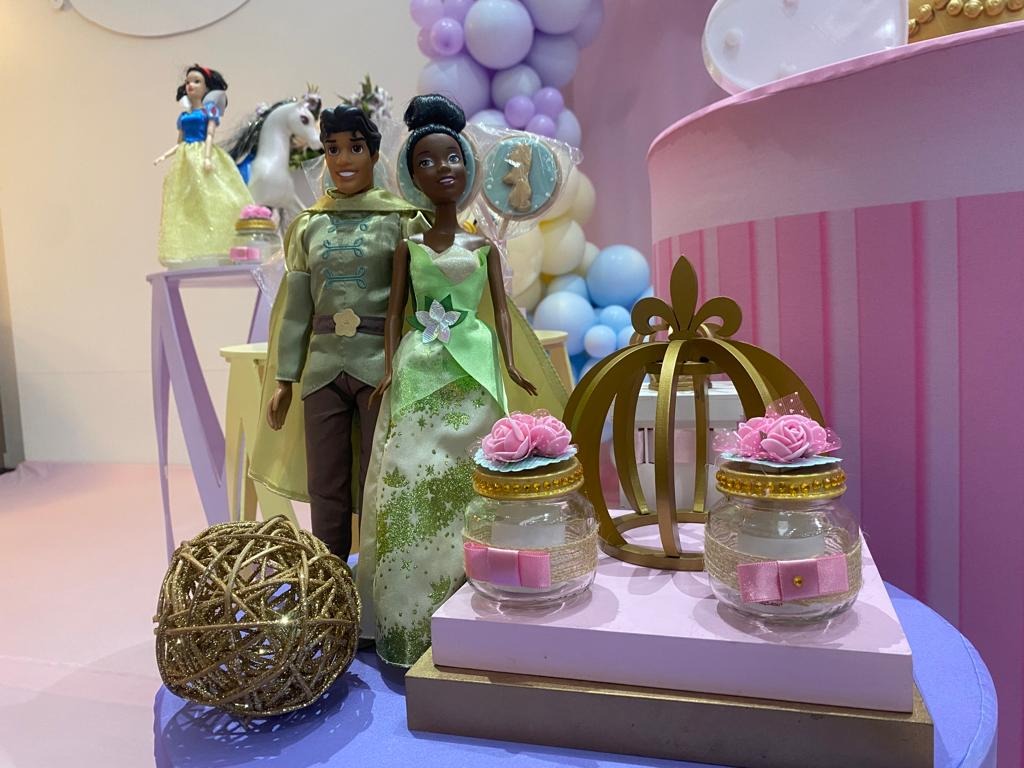 https://www.playkidspark.com.br/assets/userfiles/archives/Princesas 03