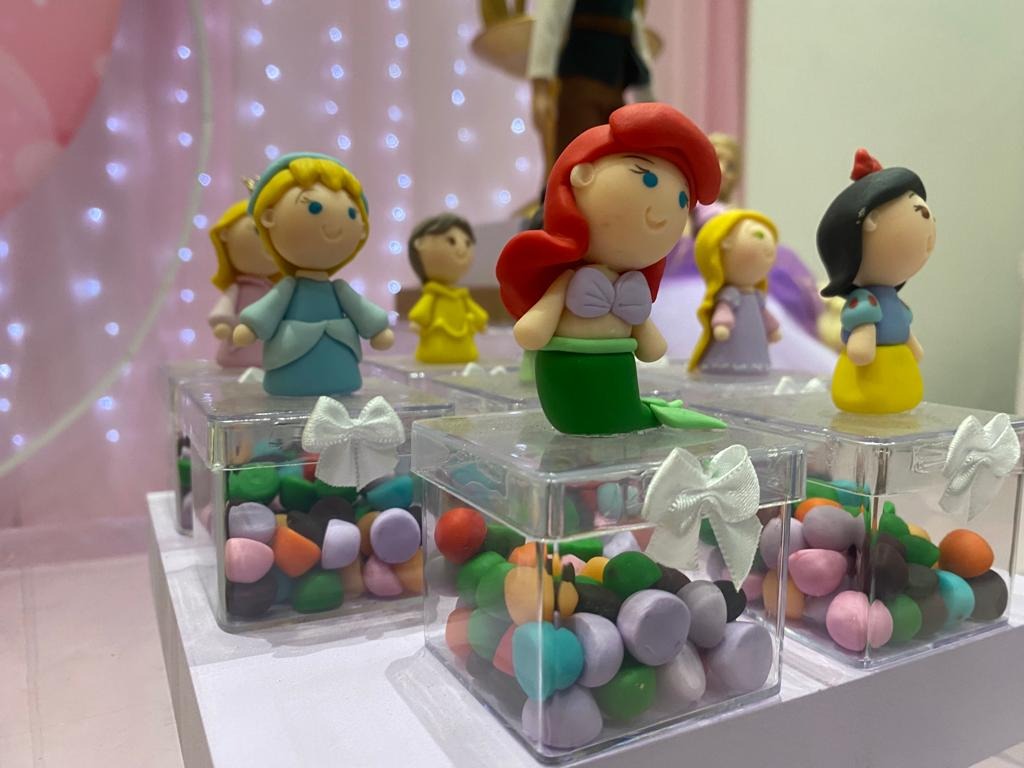 https://www.playkidspark.com.br/assets/userfiles/archives/Princesas Lembrancinhas